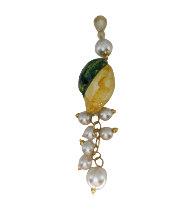 Charm limon ceramica blanca perlas elegante haydee