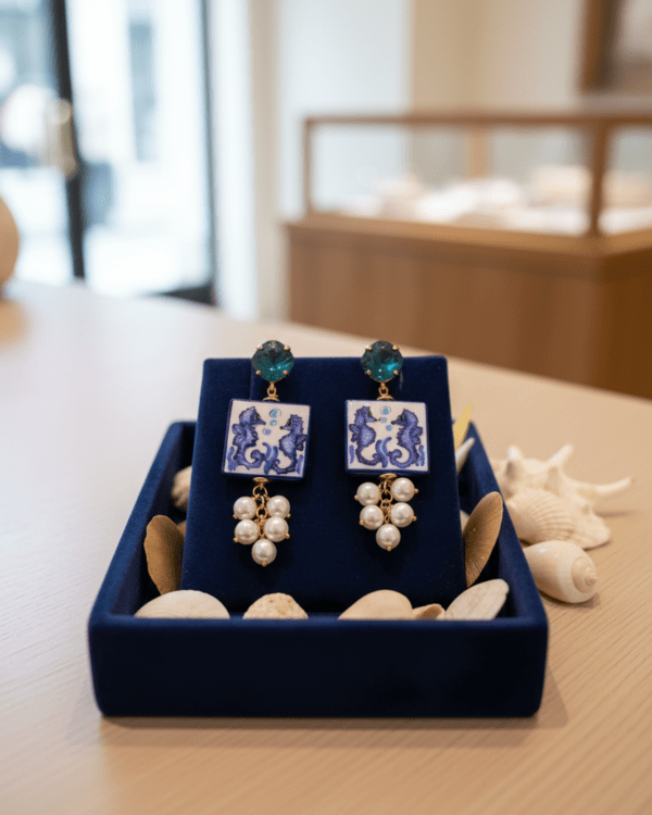 Pendientes cavalluccio marino ceramica azul estuche haydee