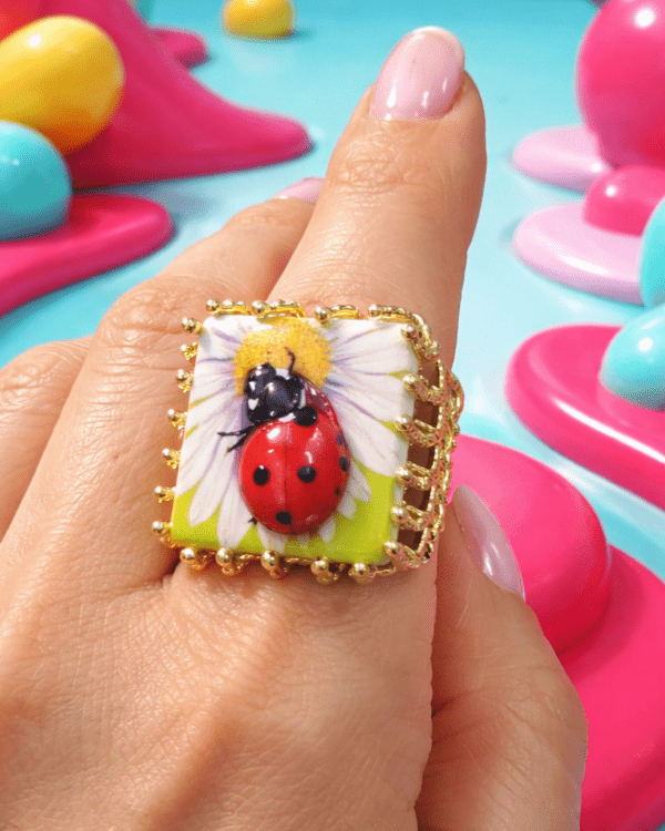 Anillo mariquita margarita siciliano coleccion dalia haydee